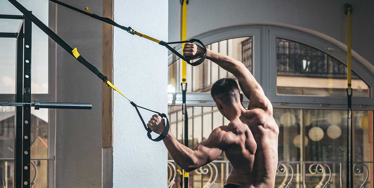 Mit TRX abnehmen? Kann man mit Slingtraining Gewicht verlieren?